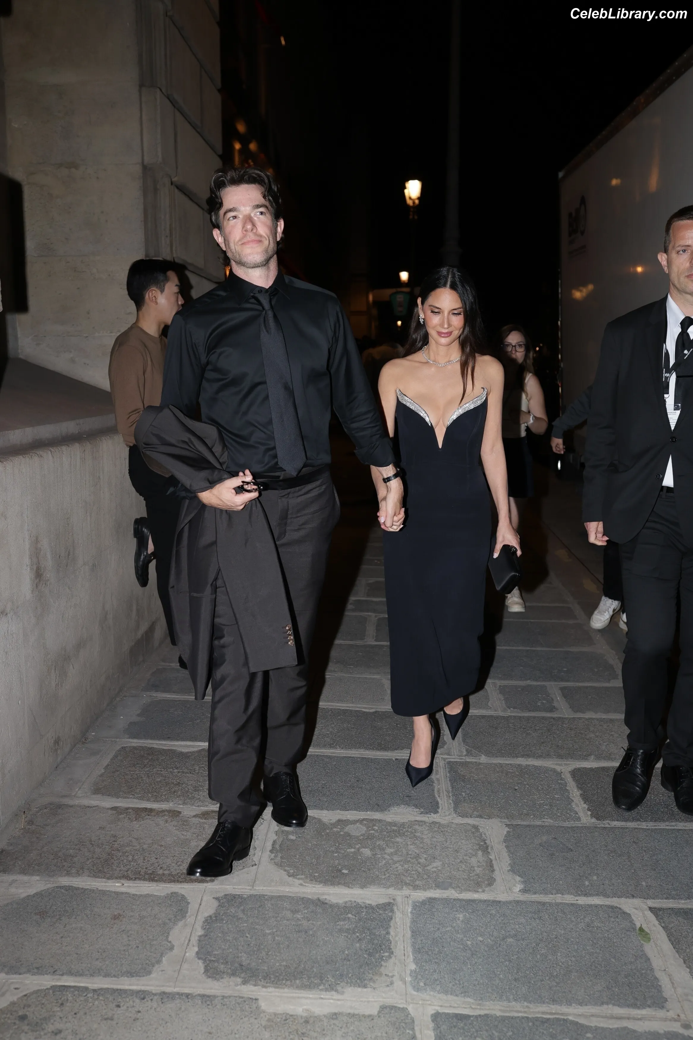 Olivia Munn photo 3 of 1099