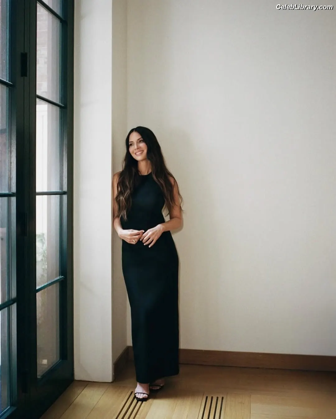Olivia Munn photo 20 of 1099