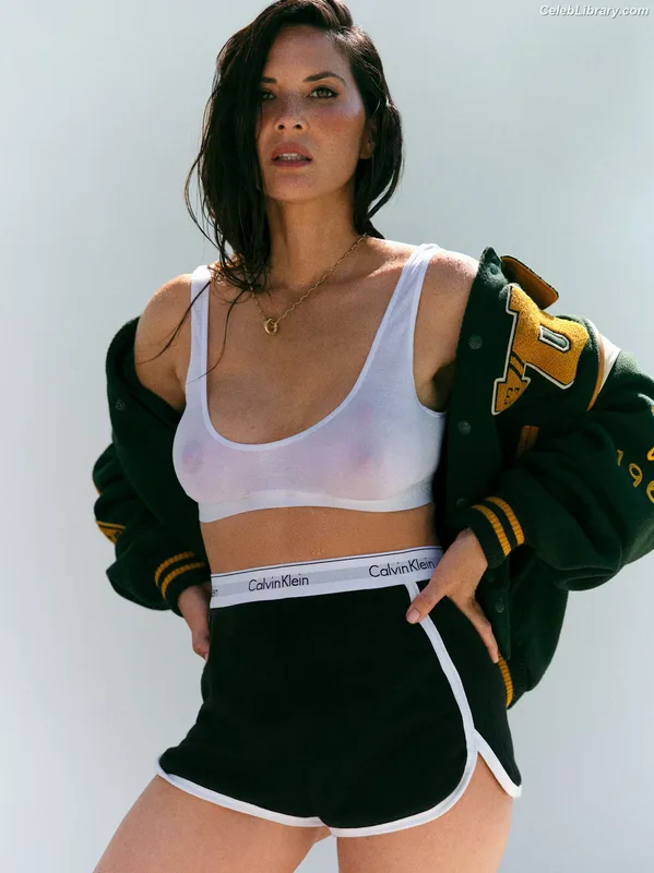 Olivia Munn photo 6 of 1075