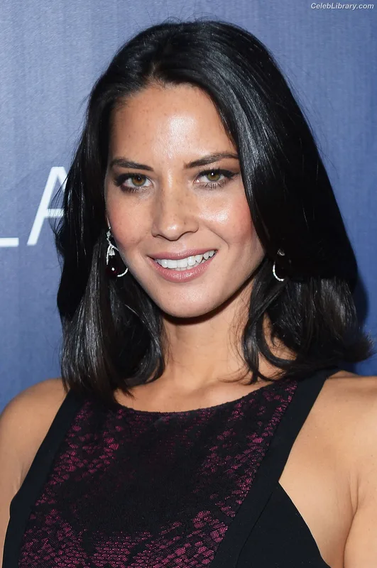 Olivia Munn photo 22 of 1075