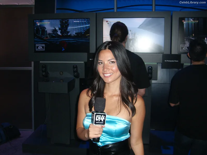 Olivia Munn photo 3 of 1075