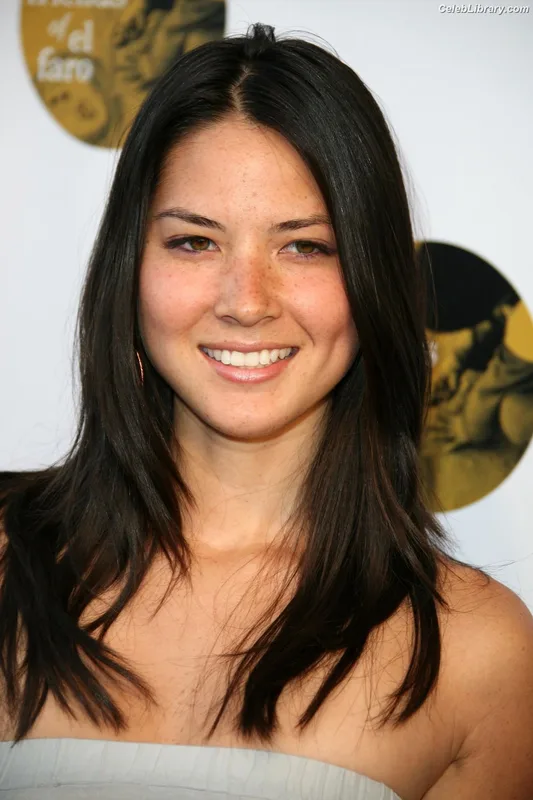 Olivia Munn photo 24 of 1075