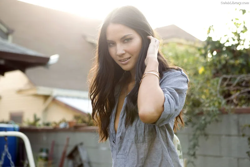 Olivia Munn photo 22 of 1075