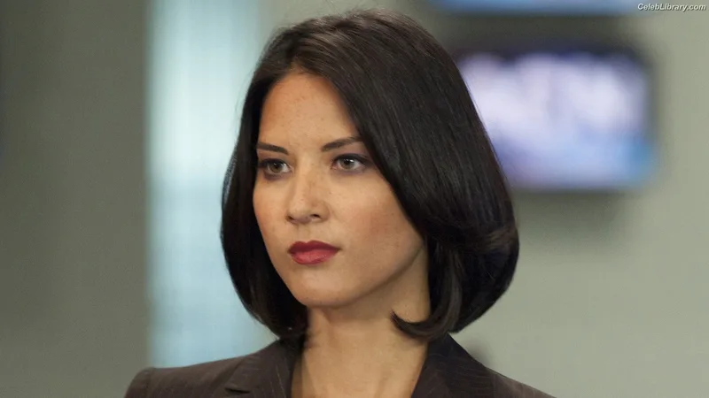 Olivia Munn photo 13 of 1075