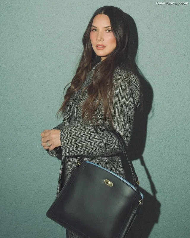Olivia Munn photo 9 of 1075