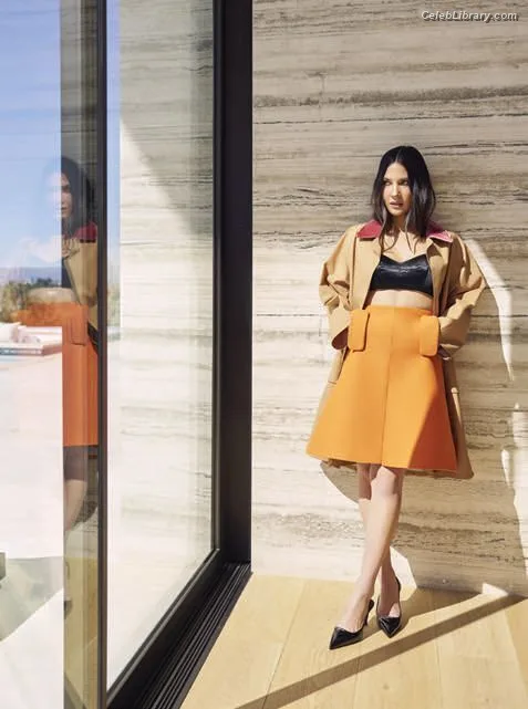 Olivia Munn photo 10 of 1075