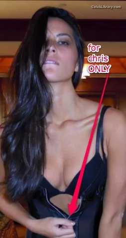 Olivia Munn photo 6 of 1075