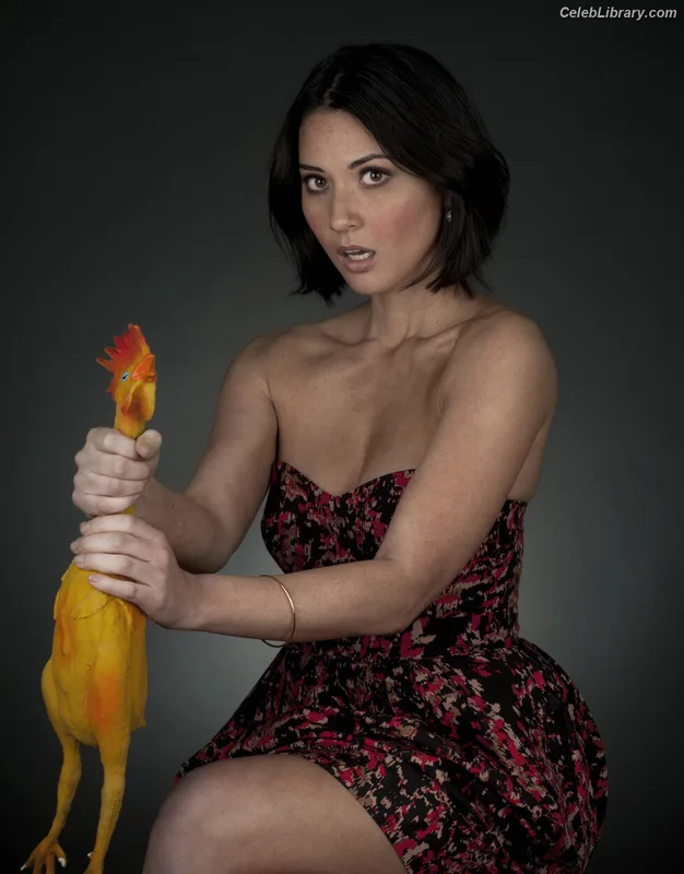 Olivia Munn photo 8 of 1075