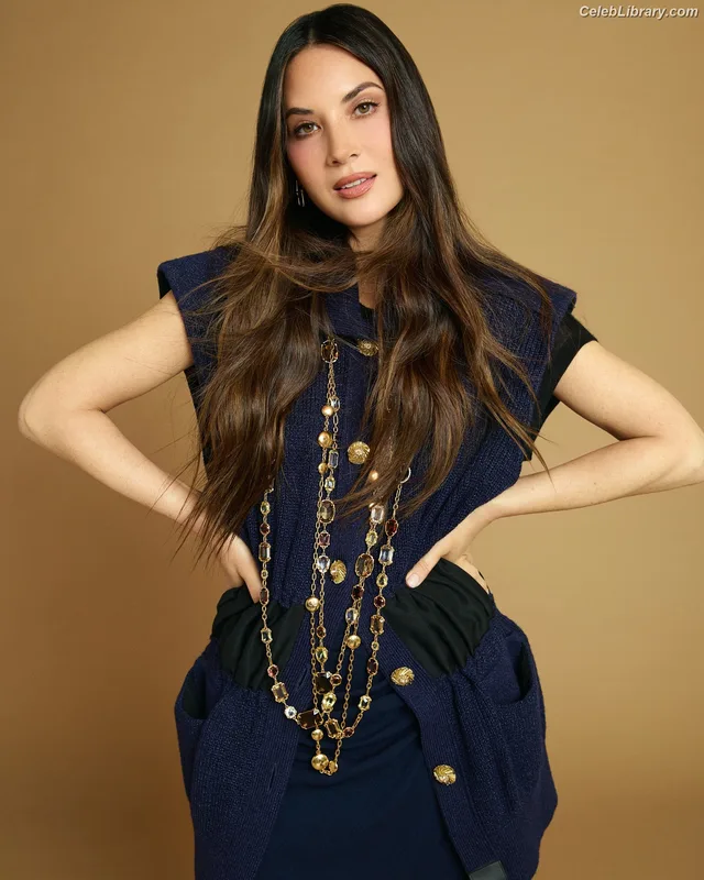 Olivia Munn photo 12 of 1075