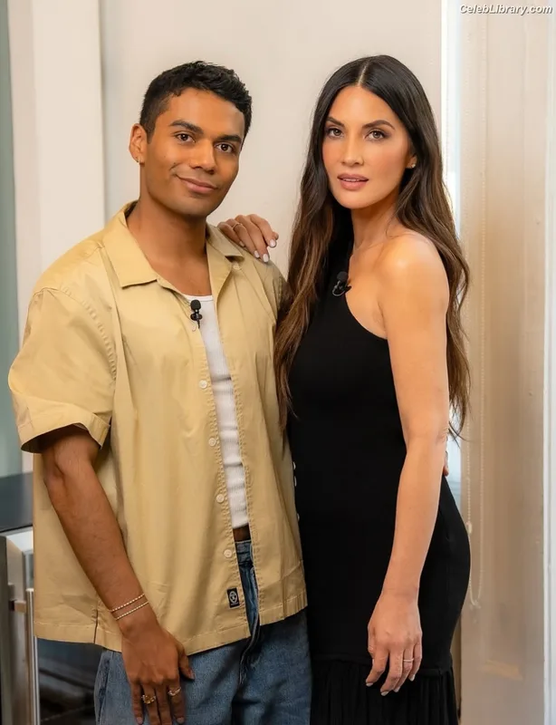 Olivia Munn photo 20 of 1075