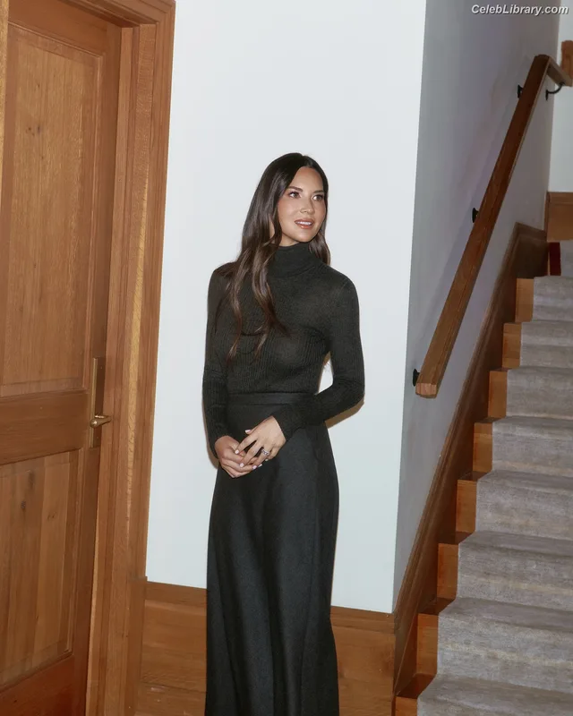 Olivia Munn photo 17 of 1075