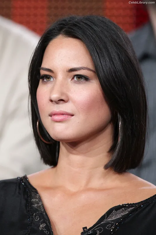 Olivia Munn photo 7 of 1075
