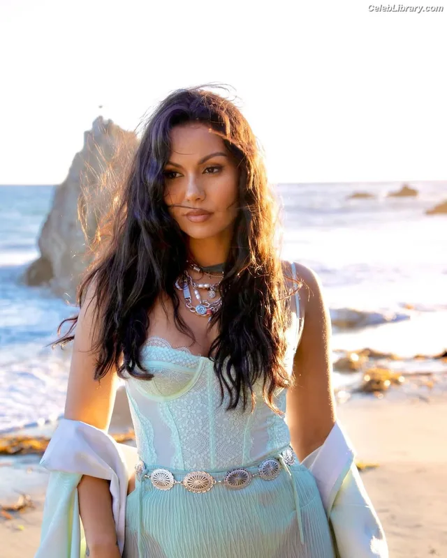 Olivia Olson photo 2 of 30