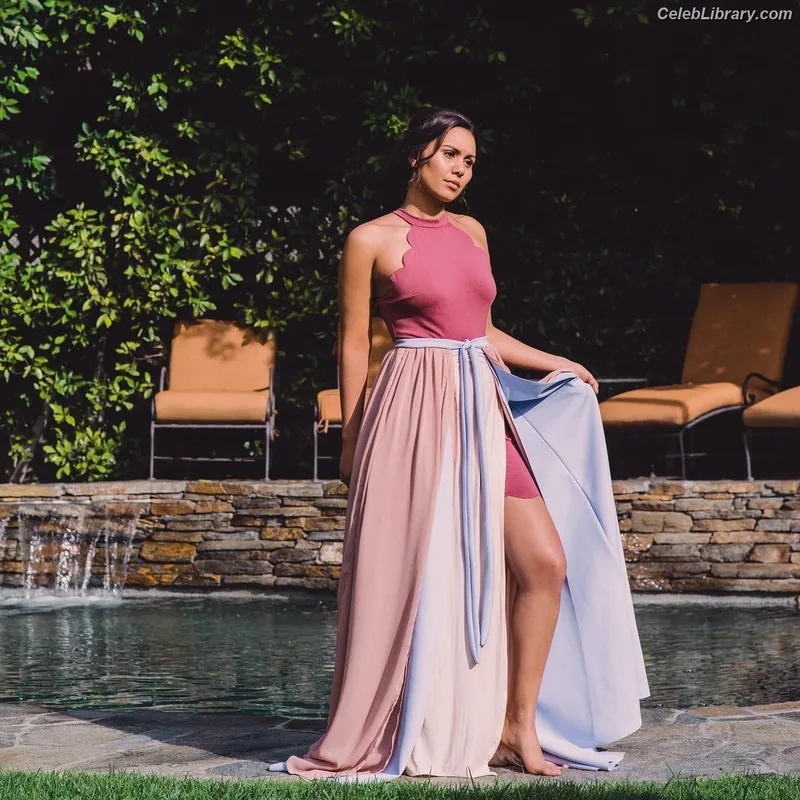 Olivia Olson photo 23 of 30