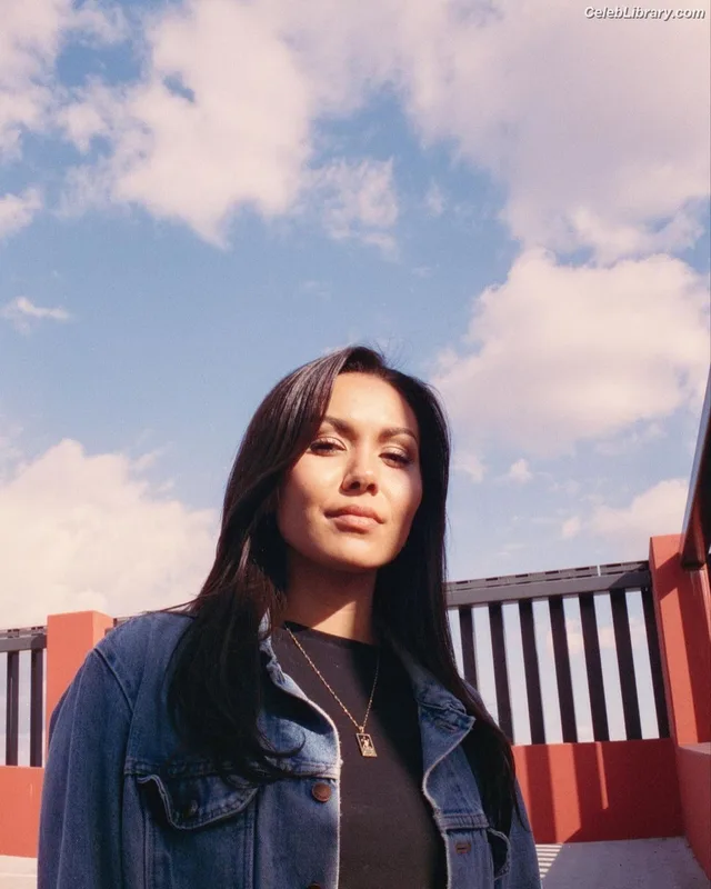Olivia Olson photo 4 of 30