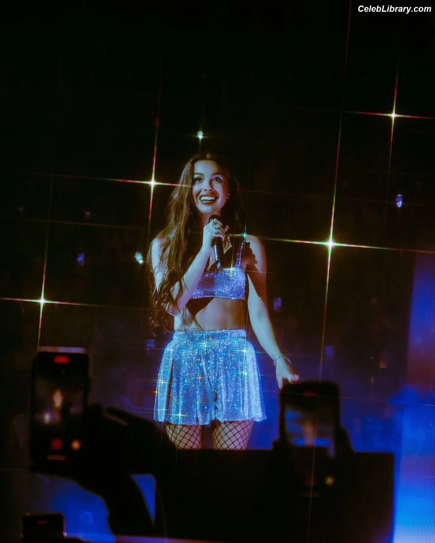 Olivia Rodrigo photo 7 of 3937