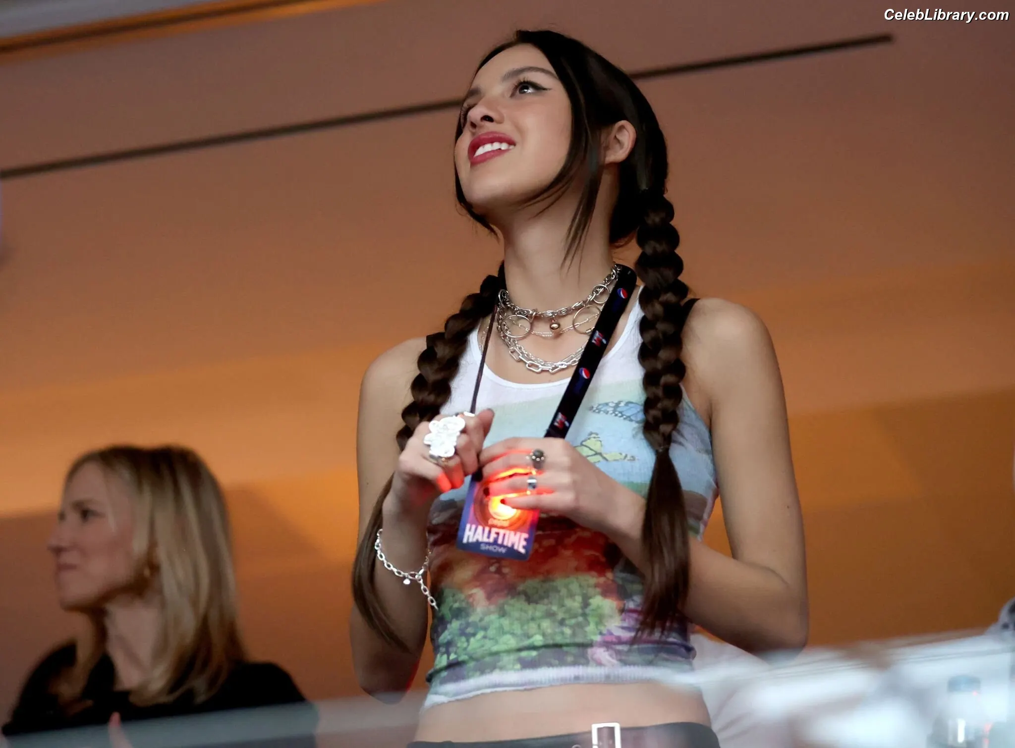 Olivia Rodrigo photo 14 of 3937