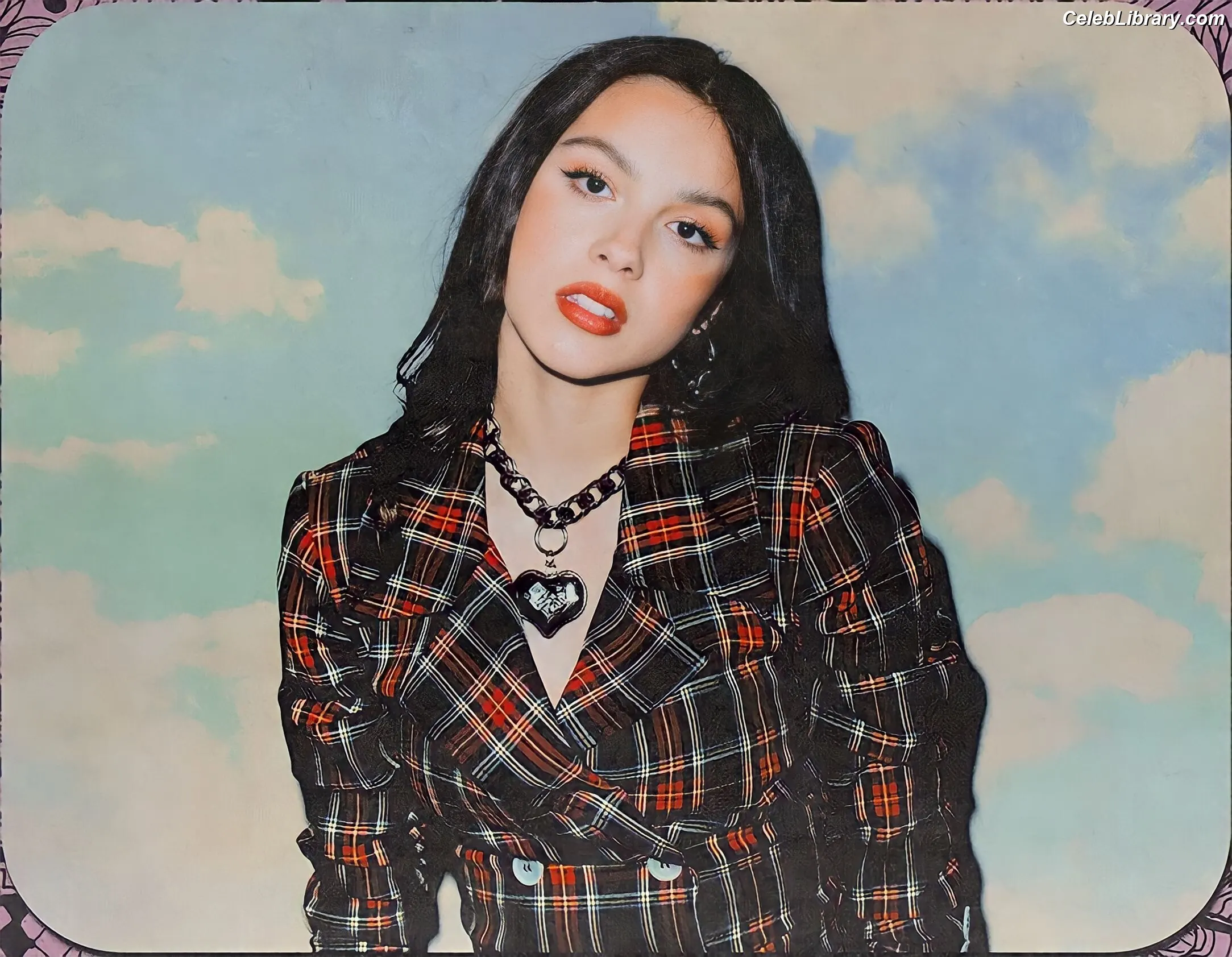 Olivia Rodrigo photo 21 of 3937