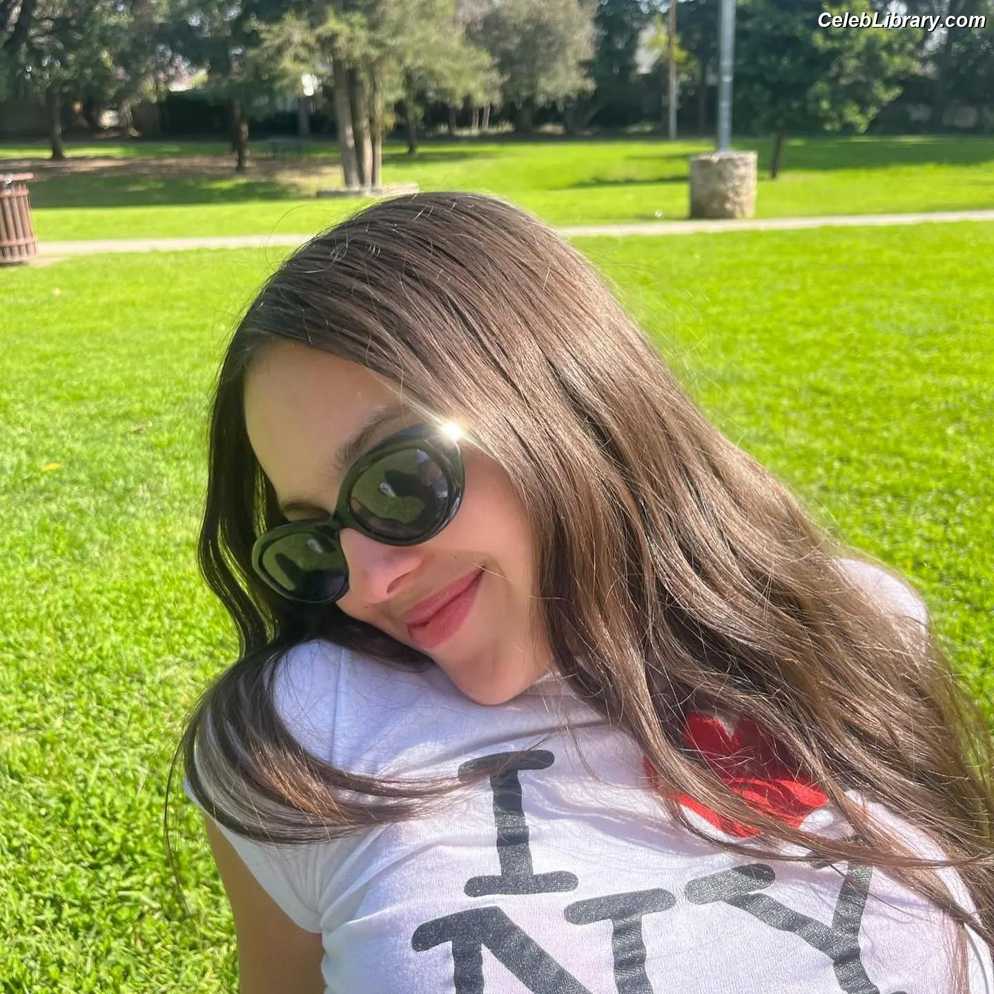 Olivia Rodrigo photo 14 of 3937