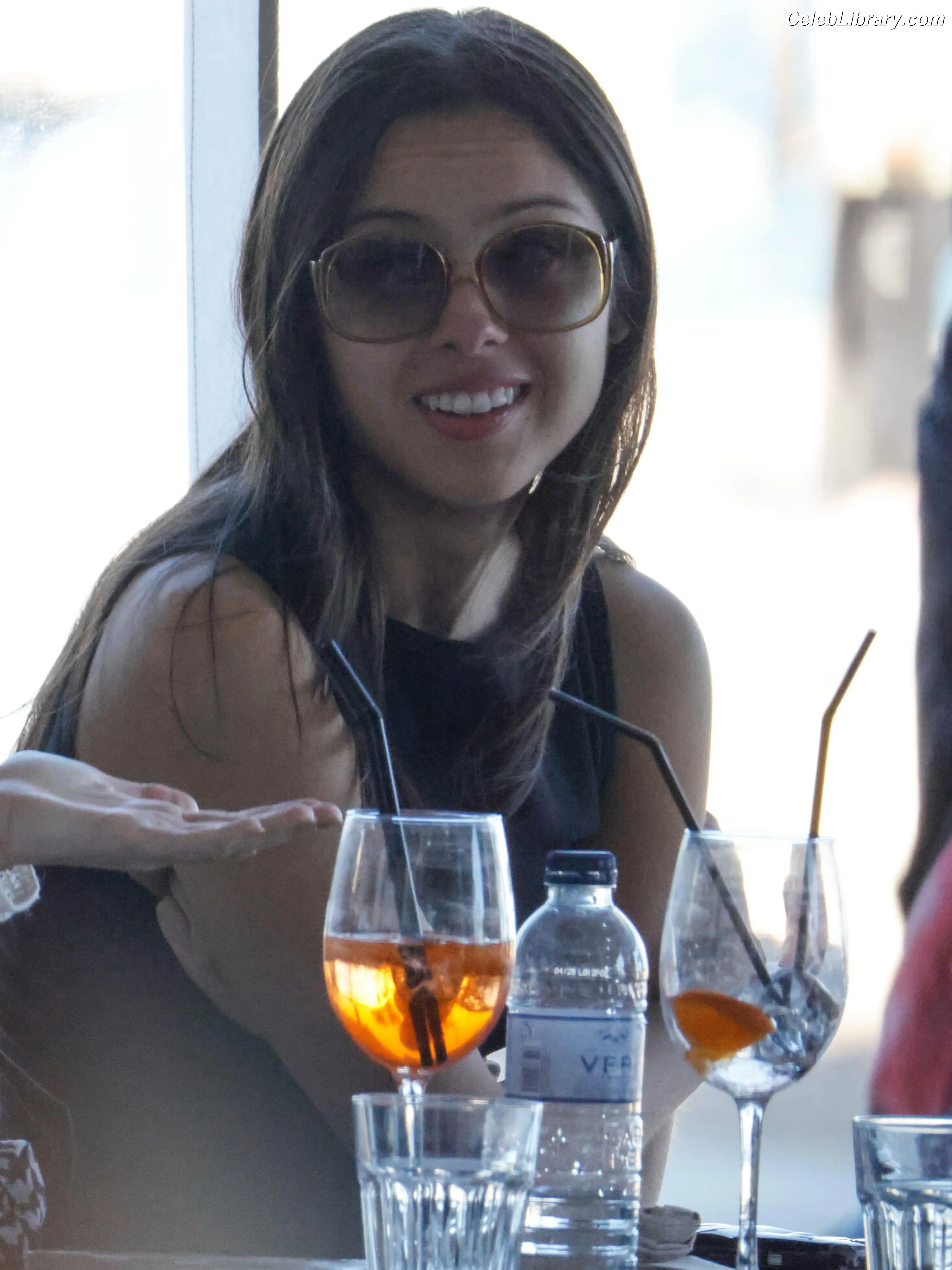 Olivia Rodrigo photo 21 of 3937