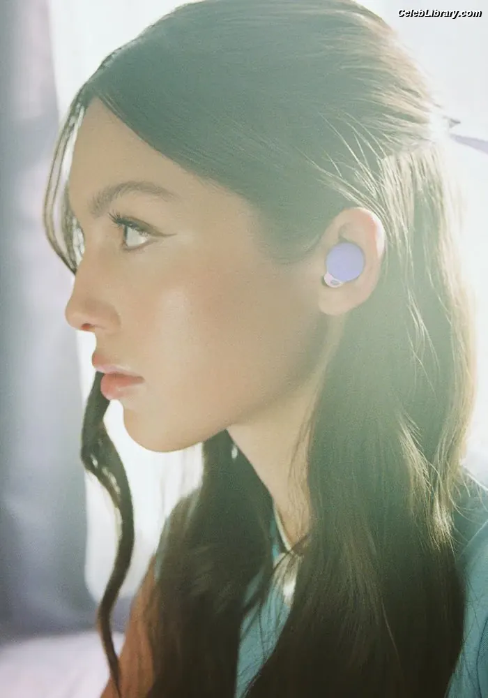 Olivia Rodrigo photo 22 of 3937