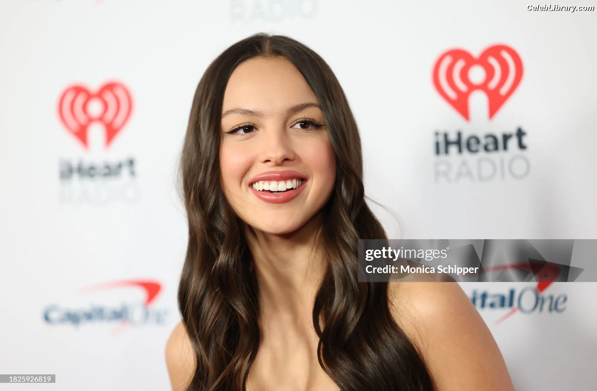 Olivia Rodrigo photo 23 of 3937