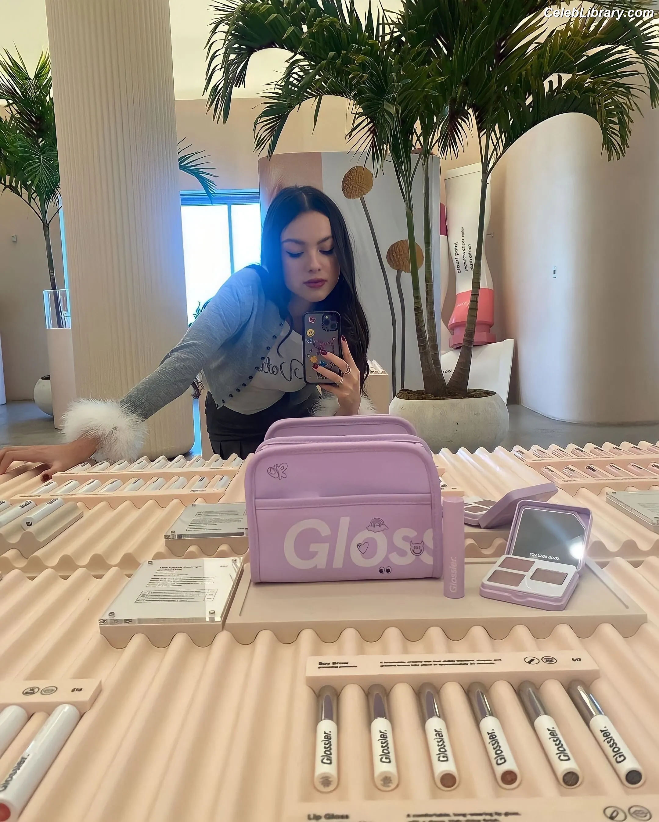 Olivia Rodrigo photo 13 of 3937