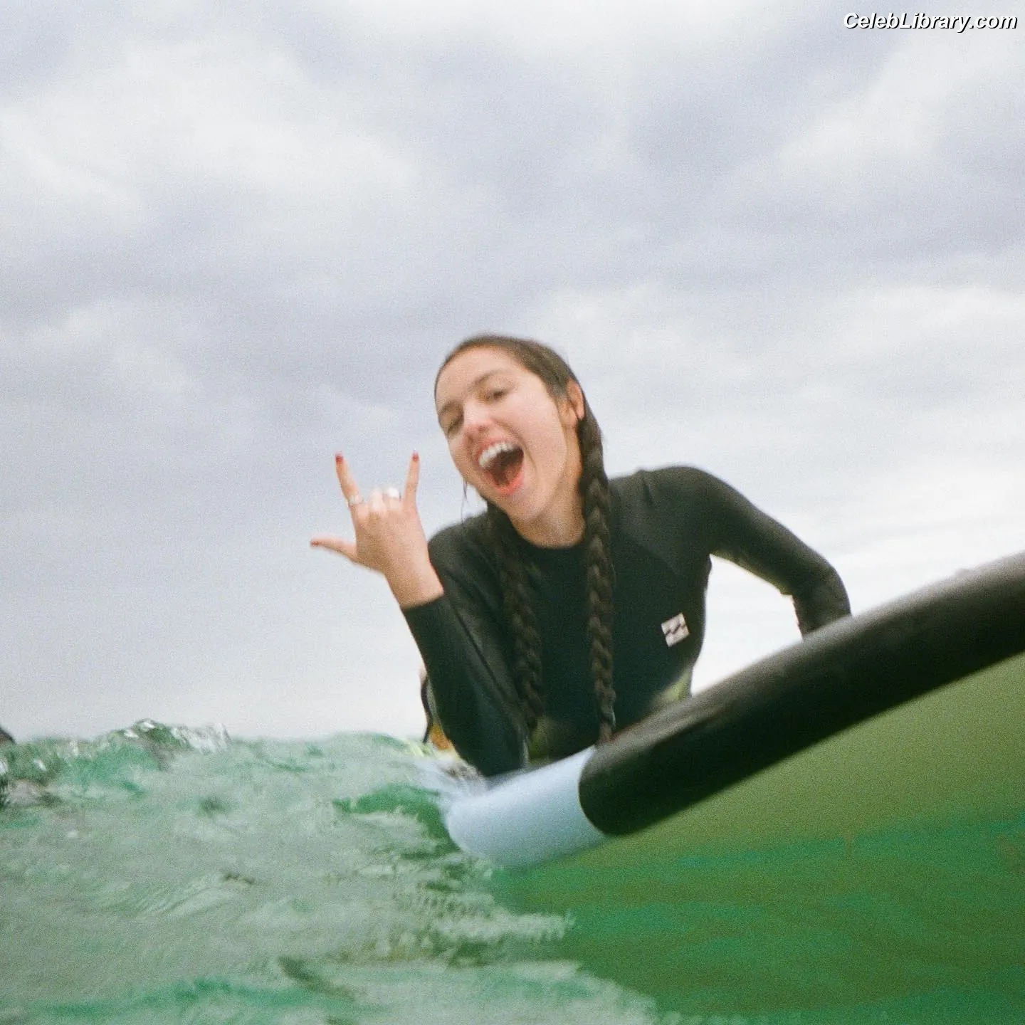 Olivia Rodrigo photo 9 of 3937
