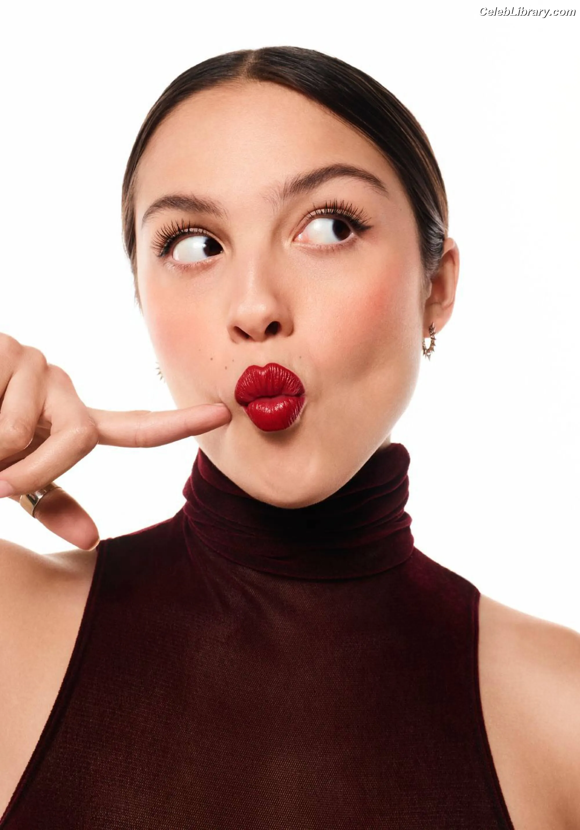 Olivia Rodrigo photo 14 of 3937