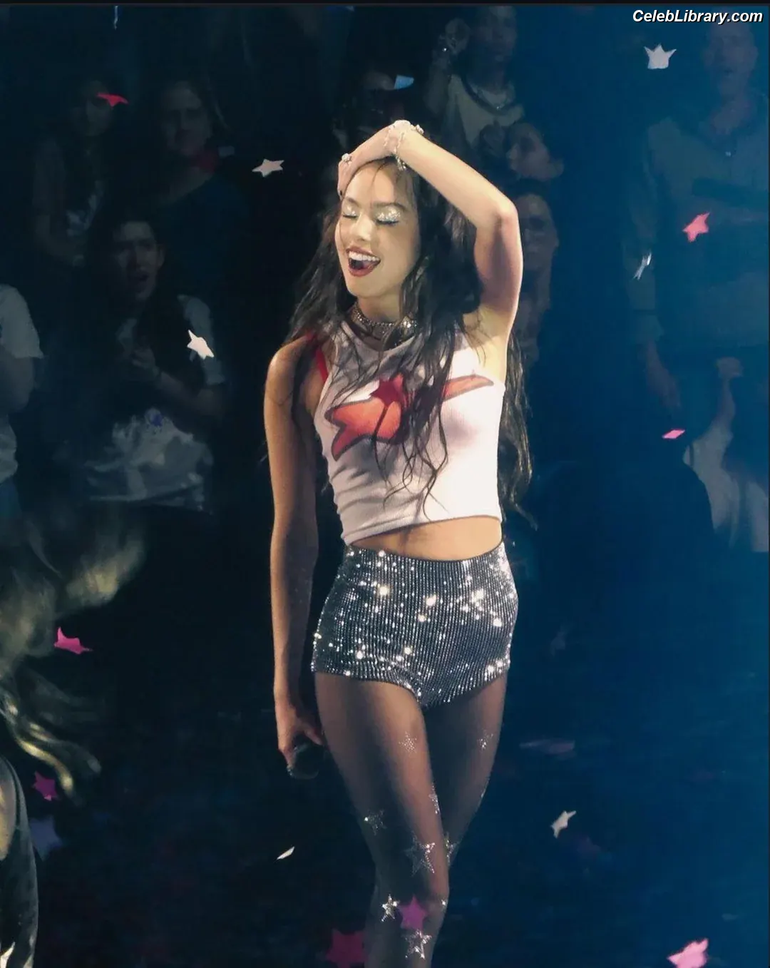 Olivia Rodrigo photo 11 of 3937
