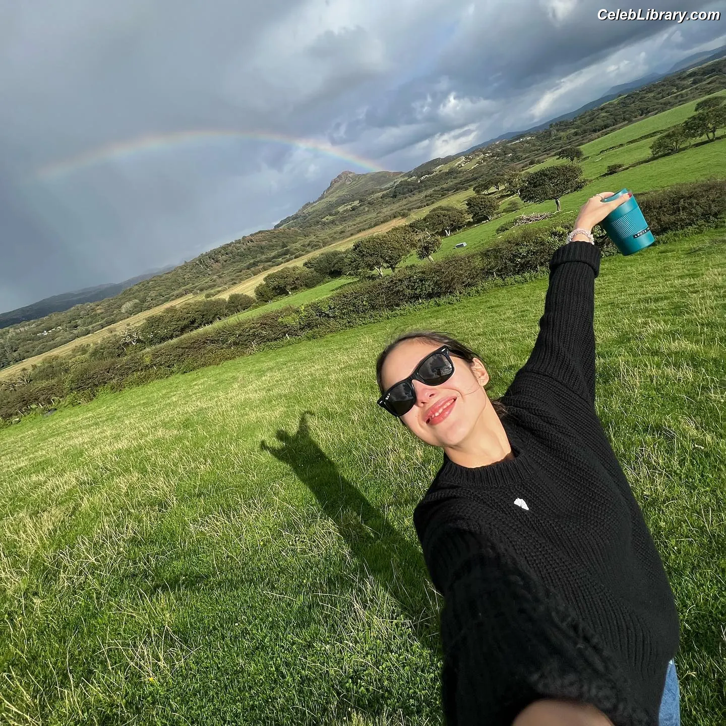 Olivia Rodrigo photo 4 of 3937
