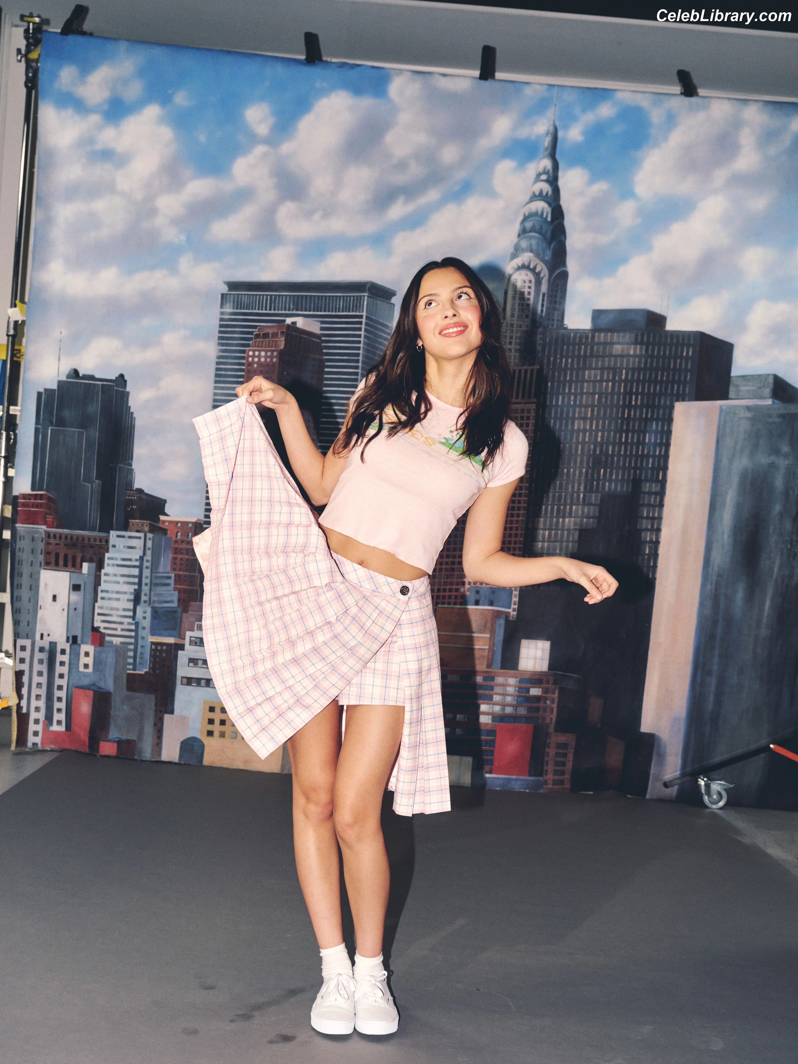 Olivia Rodrigo photo 21 of 3937