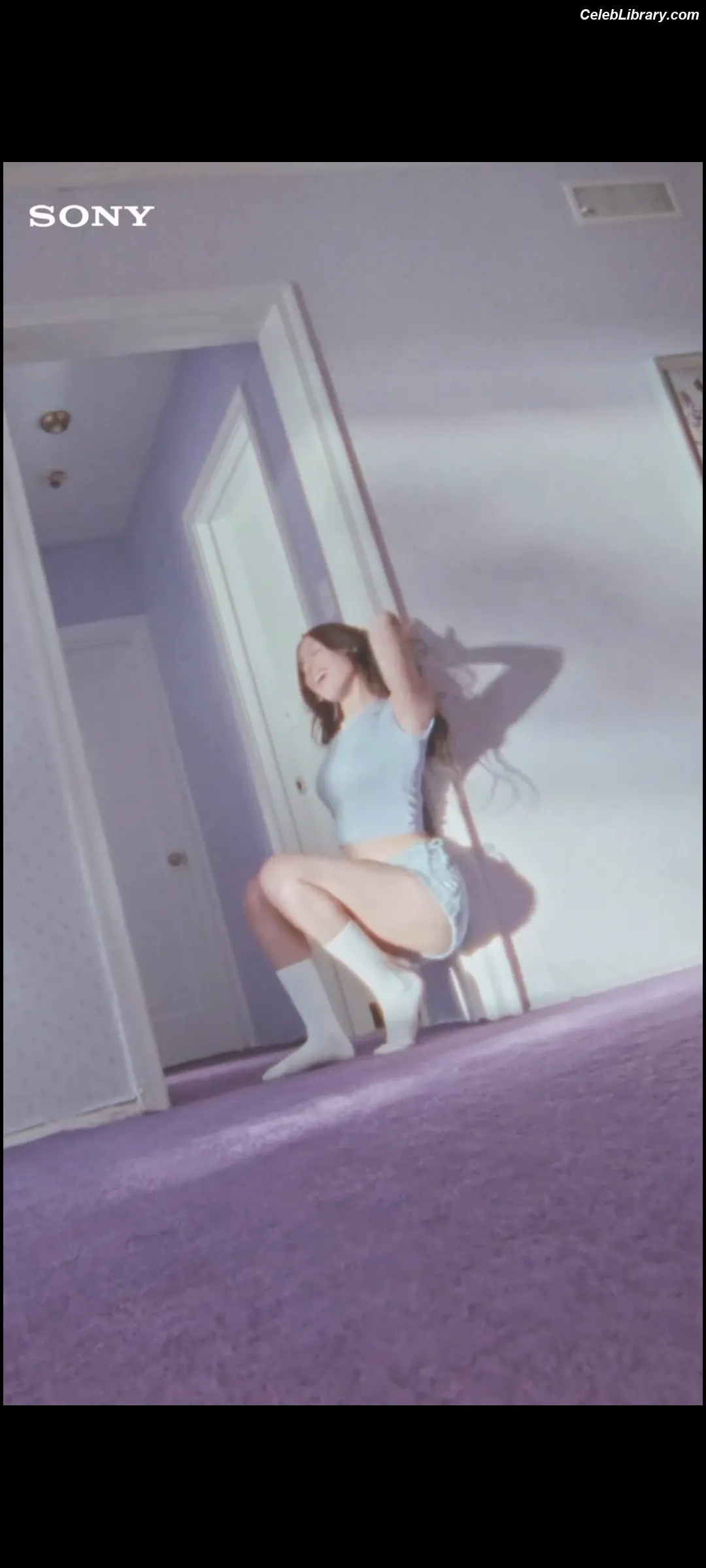 Olivia Rodrigo photo 16 of 3937