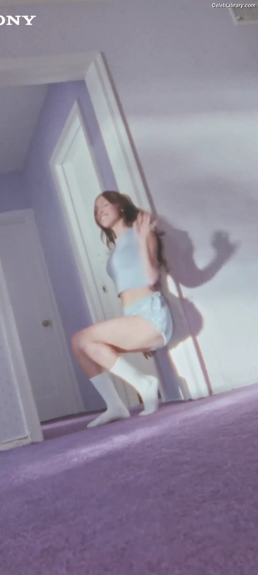 Olivia Rodrigo photo 19 of 3937
