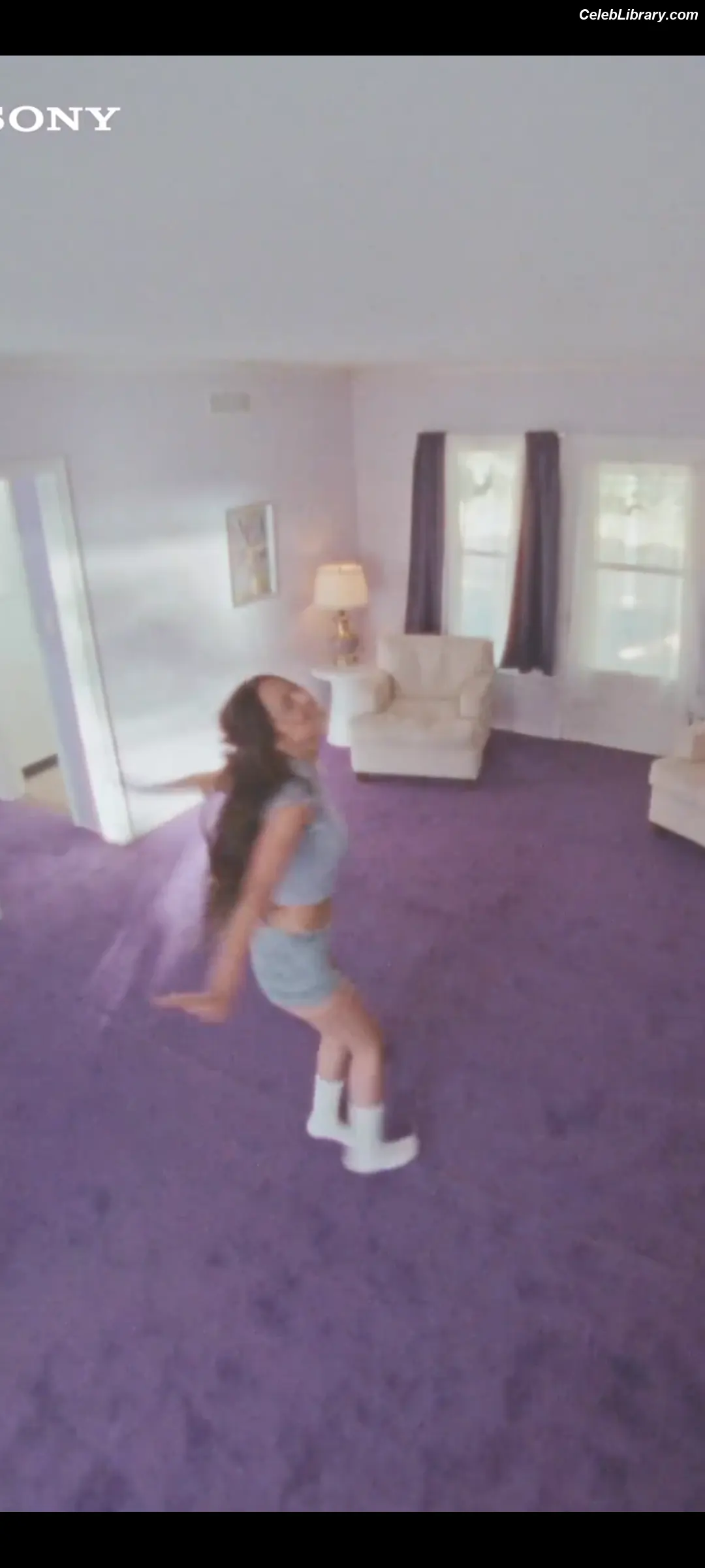 Olivia Rodrigo photo 1 of 3937