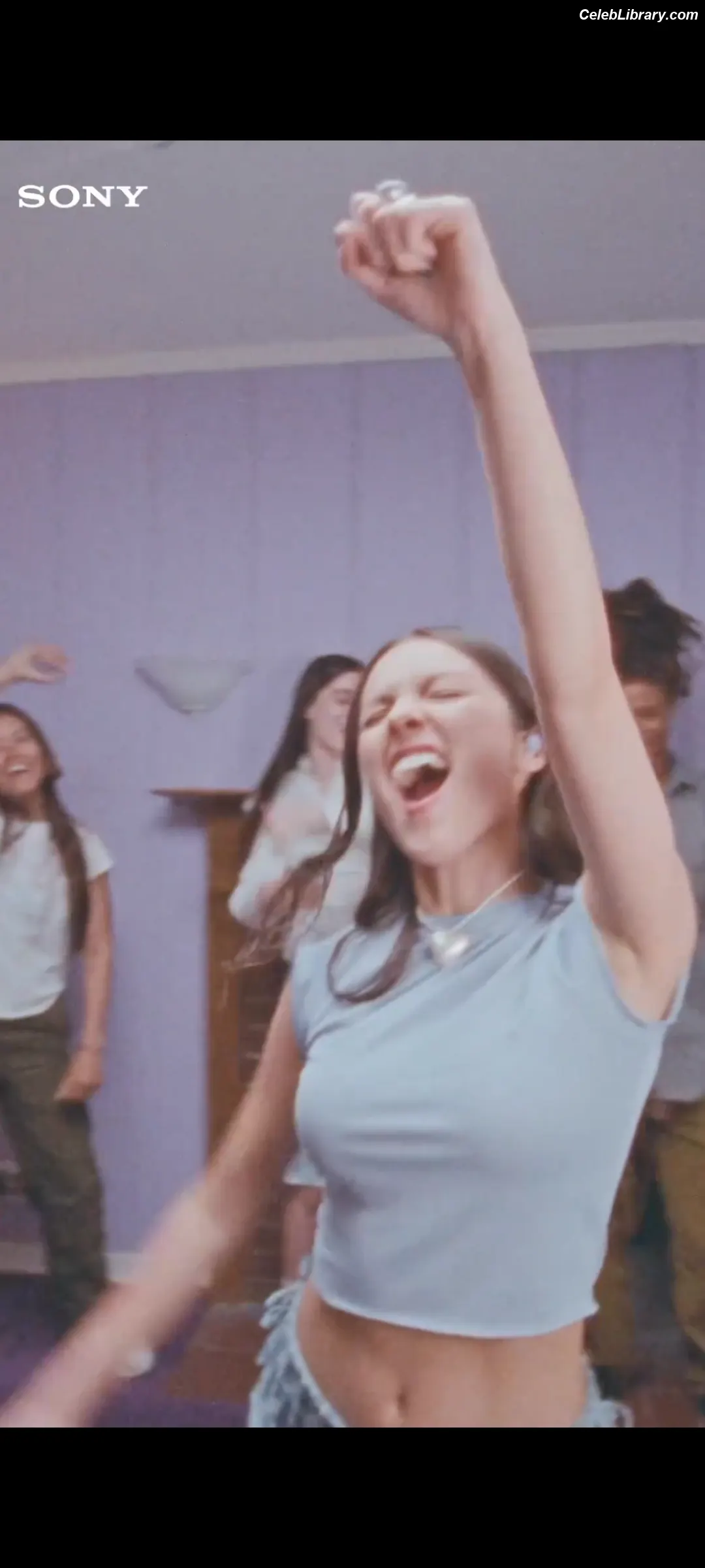 Olivia Rodrigo photo 11 of 3937