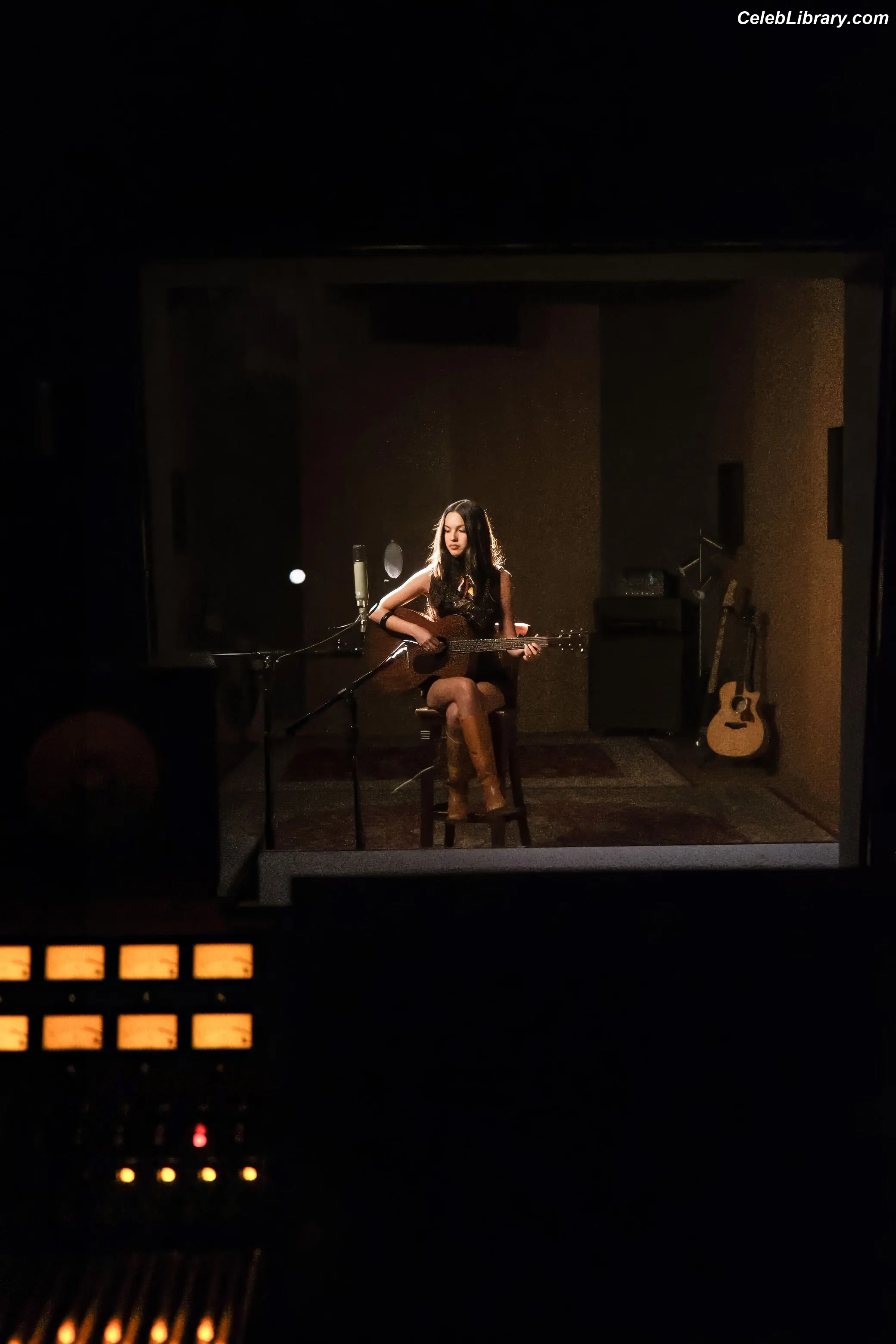 Olivia Rodrigo photo 12 of 3937