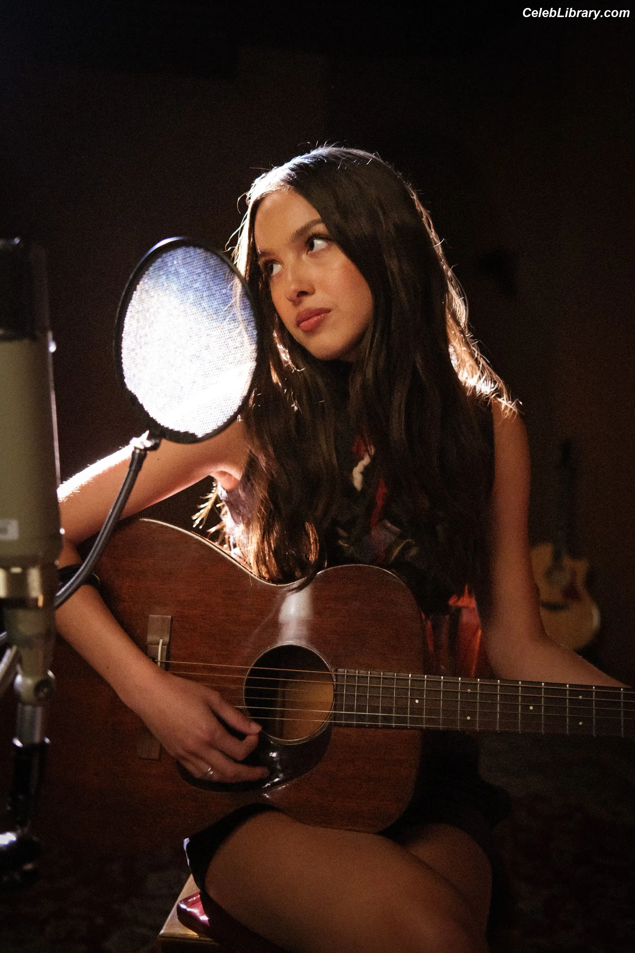 Olivia Rodrigo photo 13 of 3937