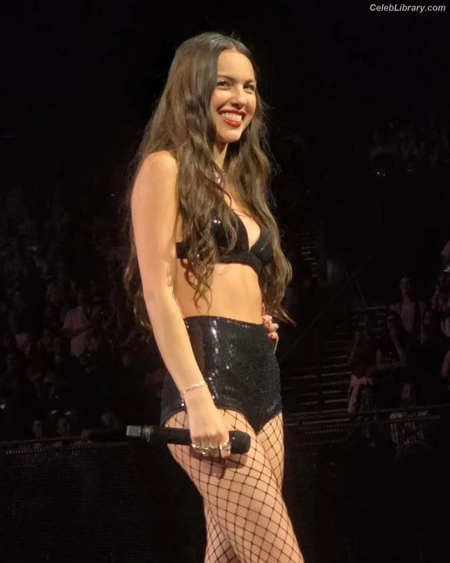 Olivia Rodrigo photo 23 of 3933