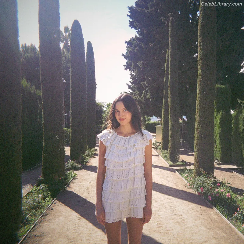 Olivia Rodrigo photo 10 of 3933