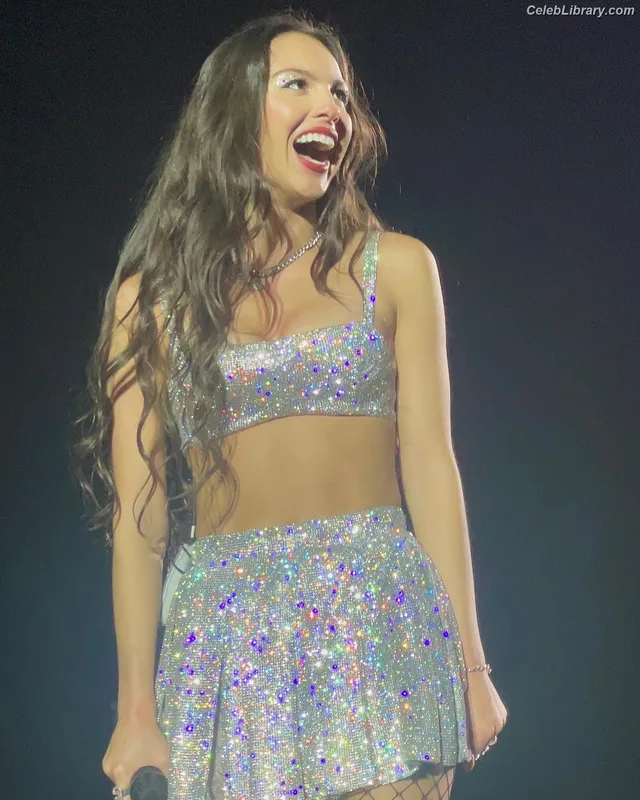 Olivia Rodrigo photo 12 of 3933