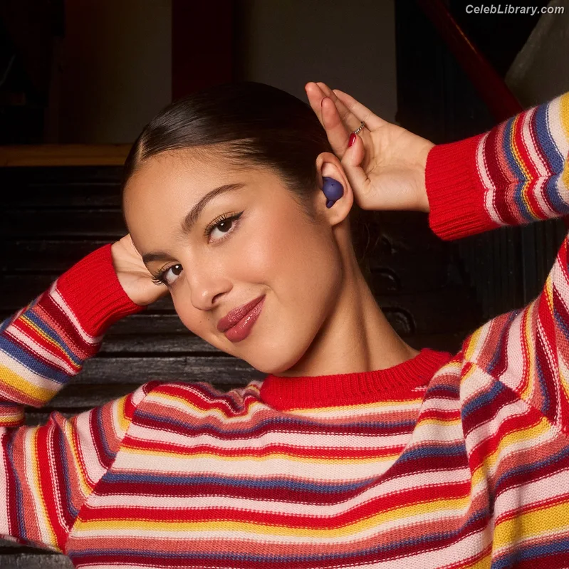 Olivia Rodrigo photo 17 of 3933