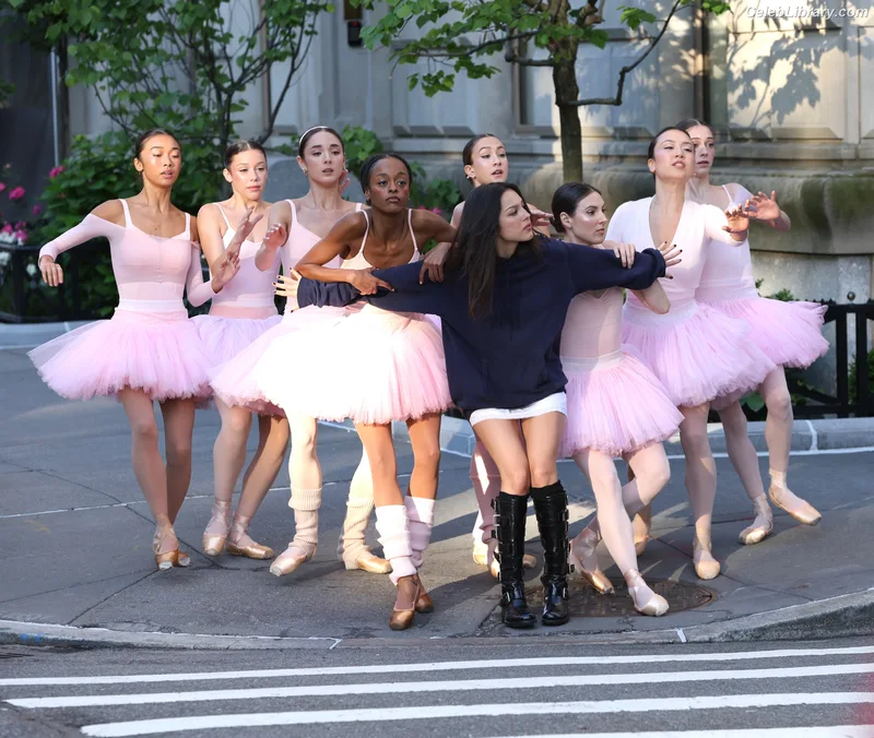 Olivia Rodrigo photo 23 of 3933