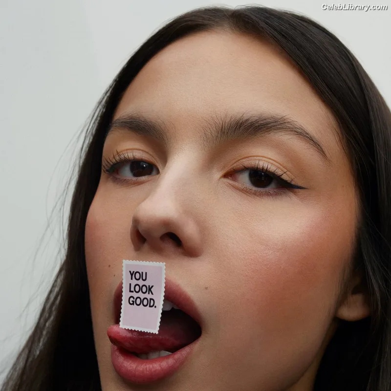 Olivia Rodrigo photo 14 of 3933