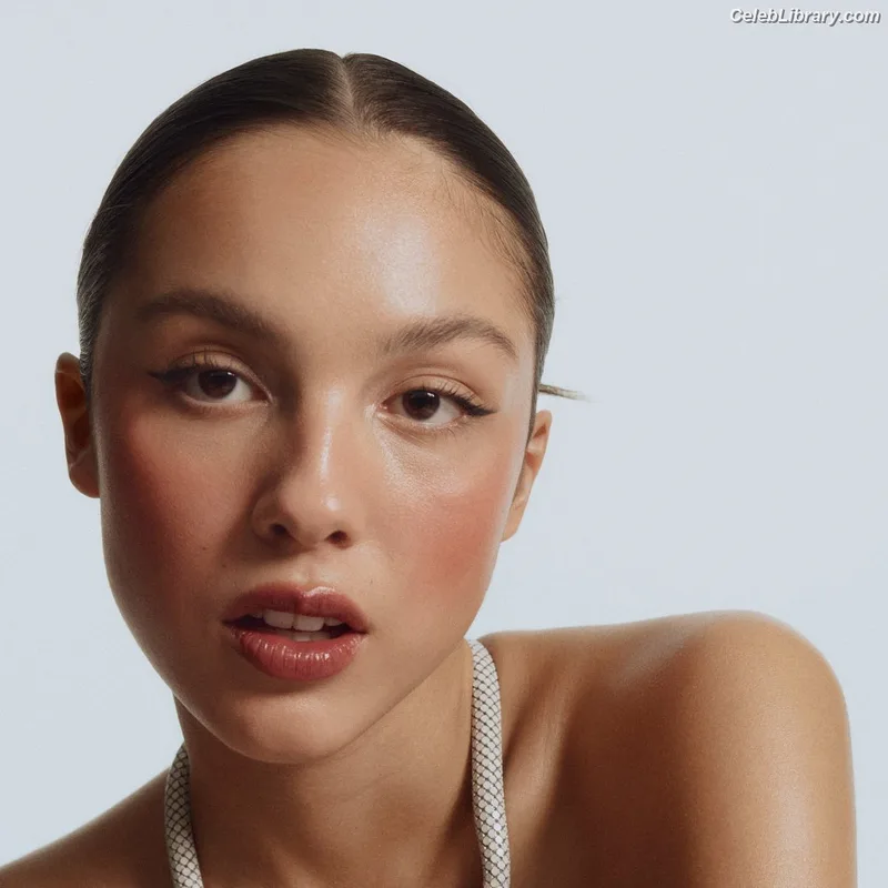 Olivia Rodrigo photo 19 of 3933