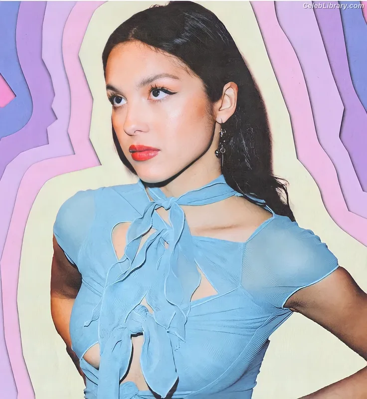 Olivia Rodrigo photo 8 of 3933
