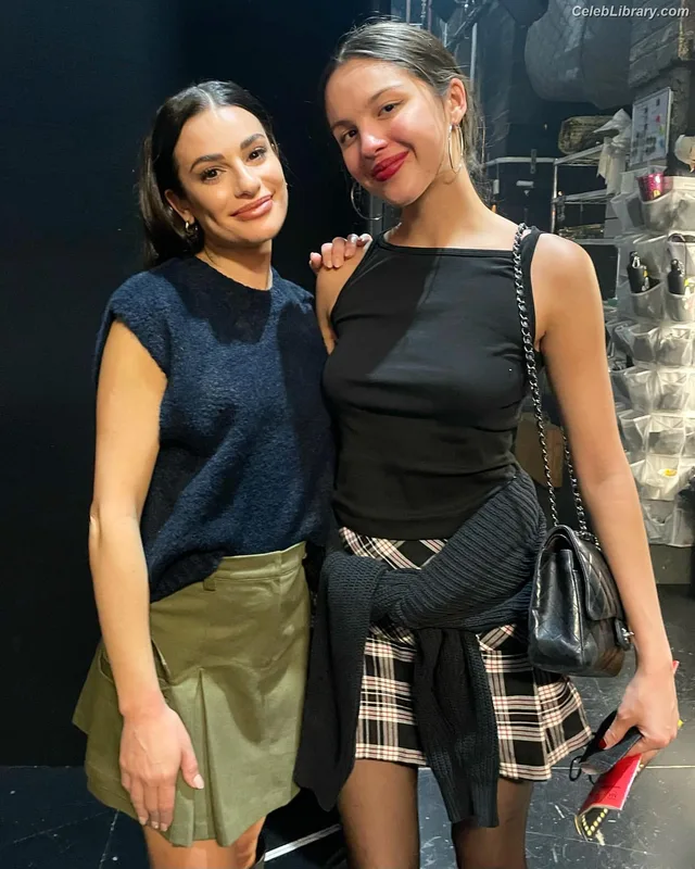 Olivia Rodrigo photo 17 of 3933
