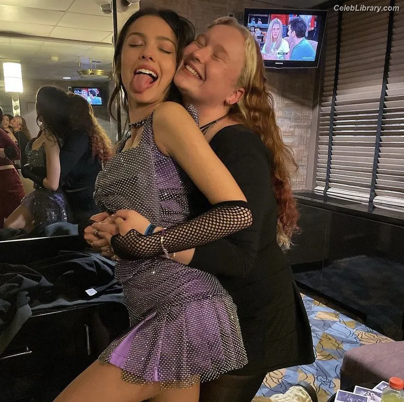 Olivia Rodrigo photo 22 of 3933