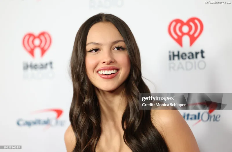 Olivia Rodrigo photo 22 of 3933