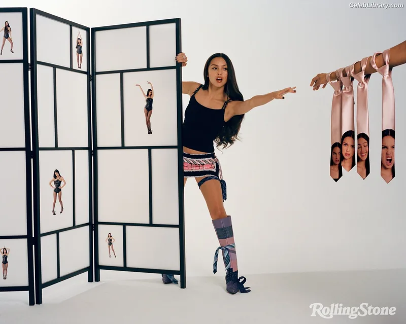 Olivia Rodrigo photo 8 of 3933